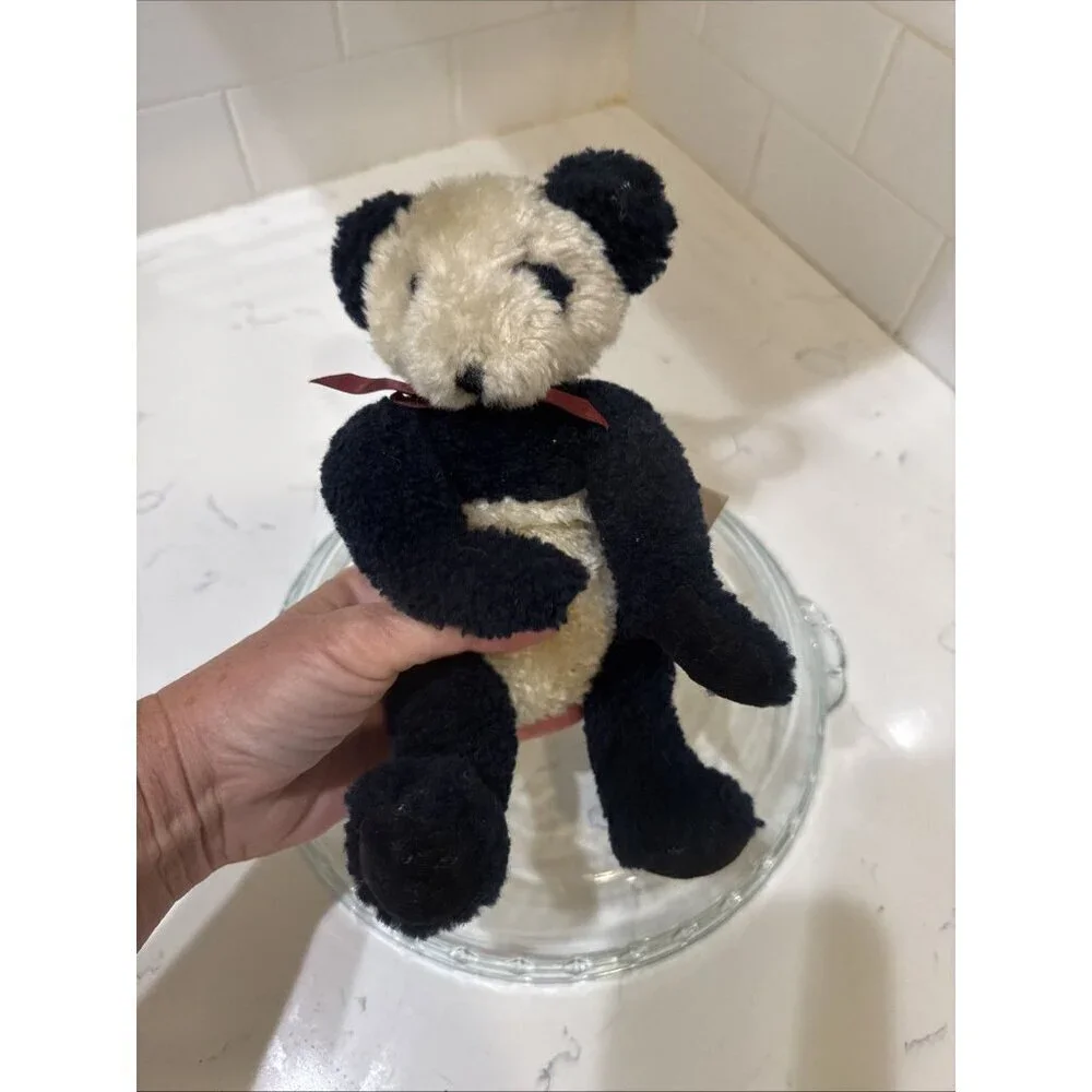 Vintage 1995 Boyds Bears PANDA Ogden B Bean Plush W/ Maroon Ribbon 7.5”